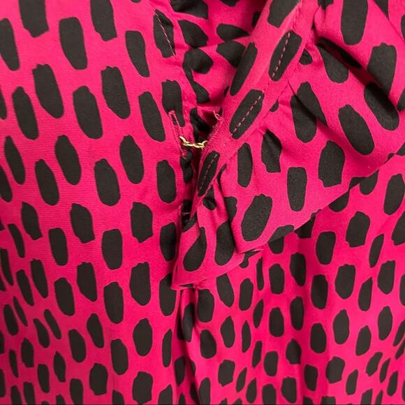 ELIZABETH MCKAY Tank Size 2 Dot Silk Stretch Blend Button Up Blouse Animal Spots - Picture 3 of 10